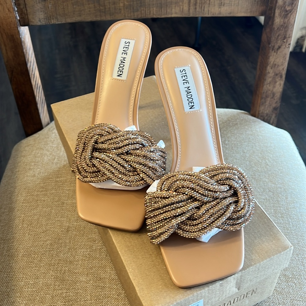 NIB STUNNING BRONZE/COPPER HEELS 9